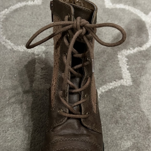 Francesca’s Katherine/Katina brown lace up zip up booties - Picture 12 of 17